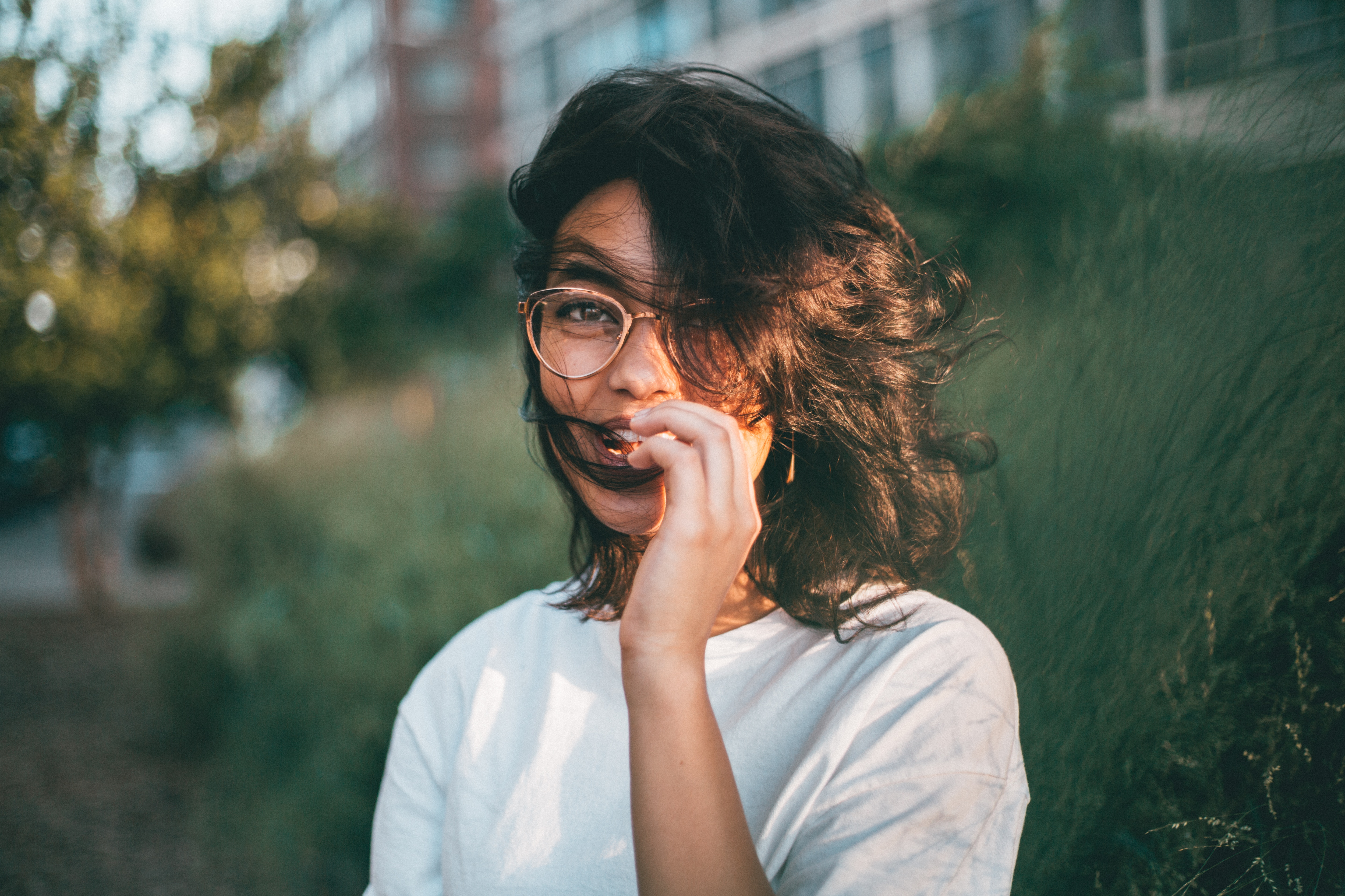 How to Pose for Pictures Wearing Glasses